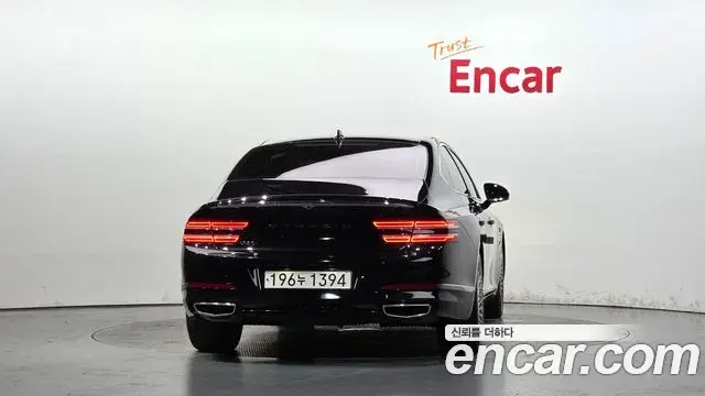 Genesis Electrified G80 2021 — Photo 4/20