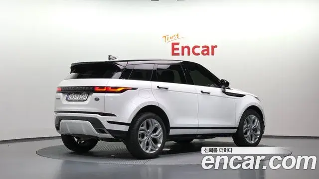 Land Rover Range Rover Evoque 2023 — Photo 2/20