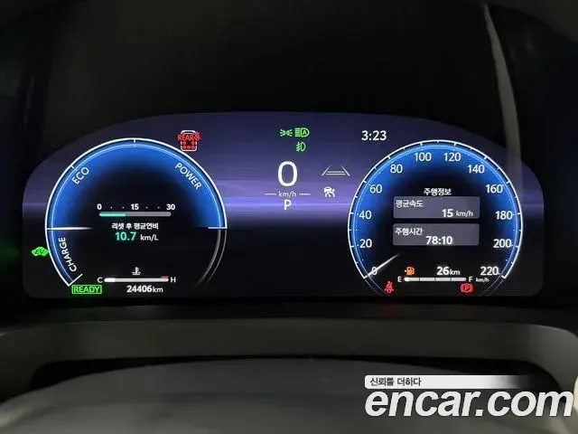Toyota Alphard 2023 — Photo 7/20