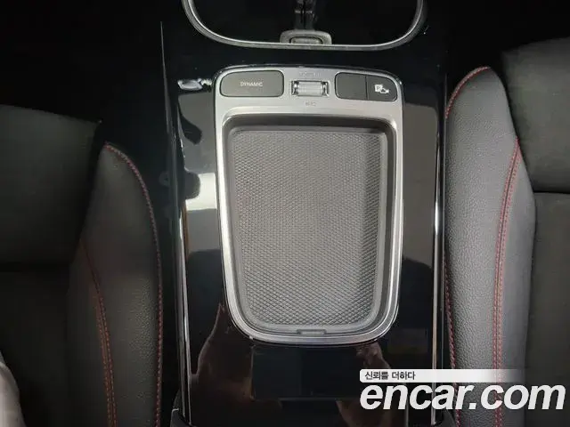 Mercedes-Benz CLA-Class 2026 — Photo 8/20
