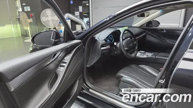 Genesis Electrified G80 2020 — Photo 10/20