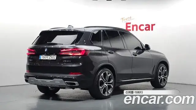 BMW X5 2022 — Фото 2/20