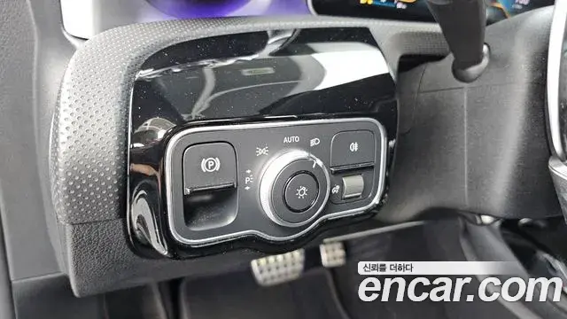Mercedes-Benz CLA-Class 2020 — Фото 19/20