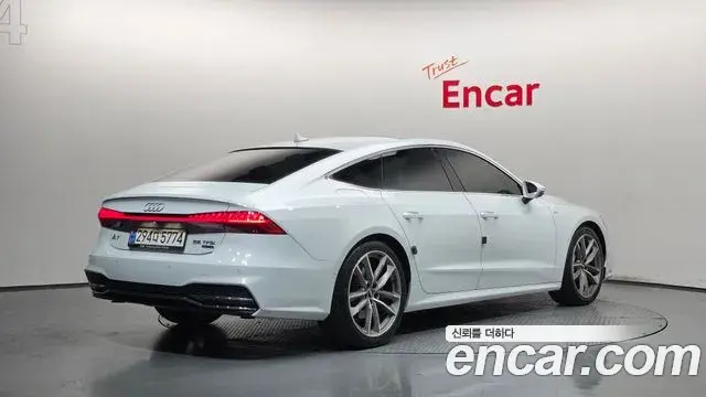 Audi A7 2020 — Photo 2/20