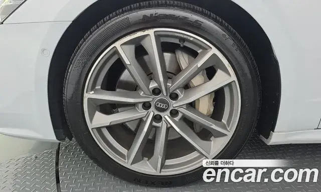 Audi A7 2020 — Photo 5/20