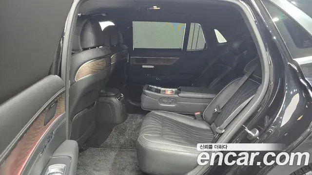 Genesis G90 2022 — Photo 11/20