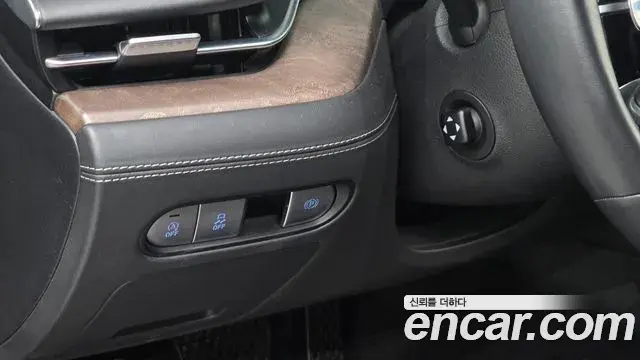 Genesis G90 2022 — Photo 13/20
