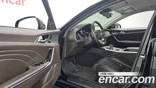 Kia Stinger 2021 — Şəkil 10/20