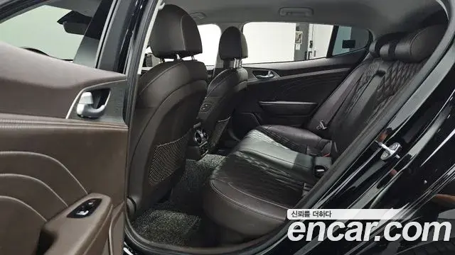 Kia Stinger 2021 — Şəkil 12/20
