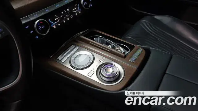 Genesis Electrified G80 2022 — Şəkil 9/20