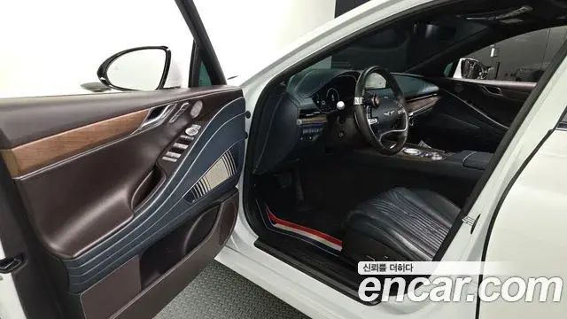 Genesis Electrified G80 2022 — Şəkil 10/20