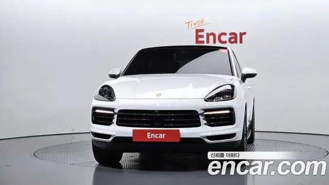 Porsche Cayenne 2020 — Photo 3/20