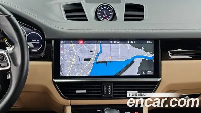 Porsche Cayenne 2020 — Photo 14/20