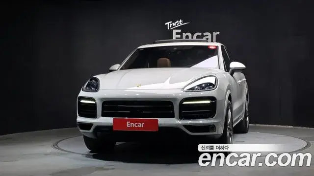Porsche Cayenne 2023 — Photo 3/20