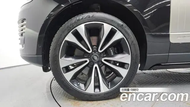 Land Rover Range Rover 2021 — Photo 5/20