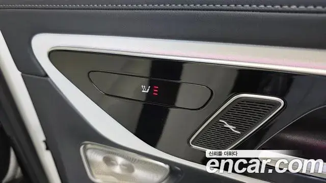 Mercedes-Benz GLC-Class 2024 — Şəkil 18/20
