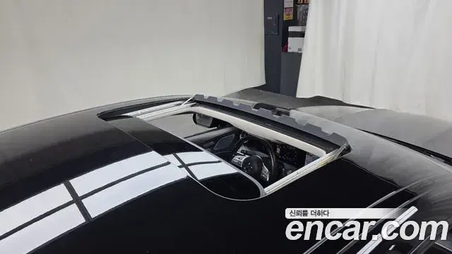 Mercedes-Benz CLS-Class 2020 — Photo 19/20