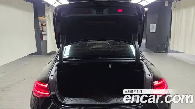 Mercedes-Benz CLS-Class 2020 — Photo 20/20