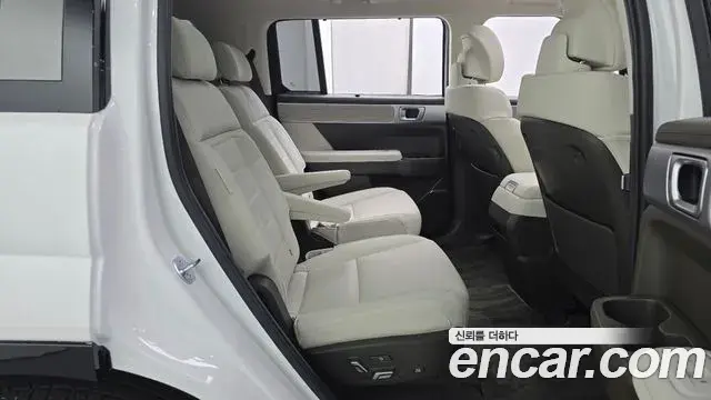 Hyundai Santa Fe 2024 — Şəkil 11/20