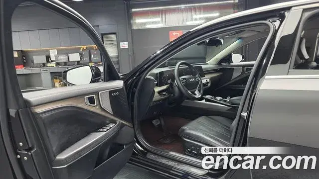 Kia K8 2021 — Şəkil 10/20
