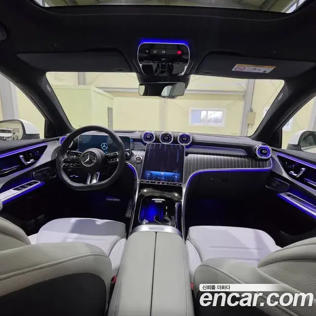 Mercedes-Benz GLC-Class 2026 — Photo 4/15