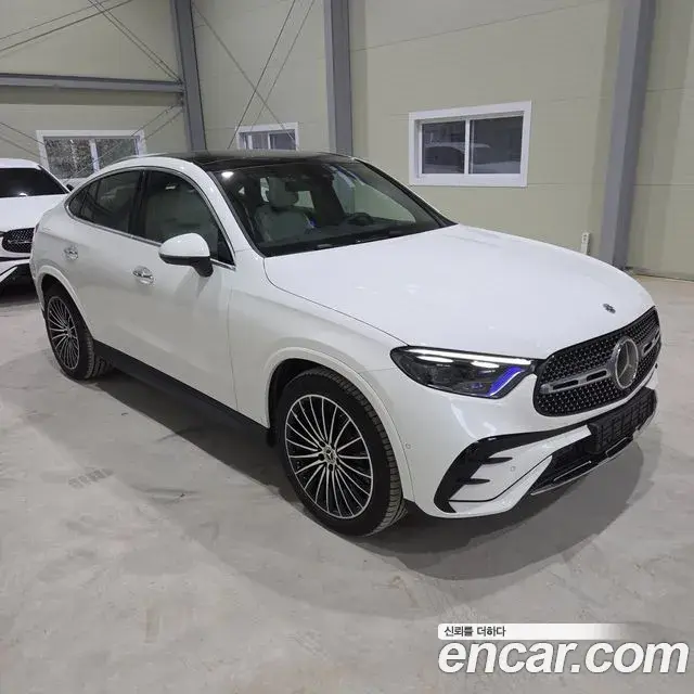 Mercedes-Benz GLC-Class 2026 — Photo 14/15