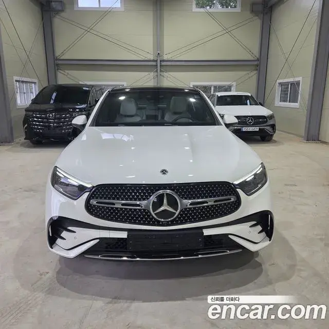 Mercedes-Benz GLC-Class 2026 — Photo 15/15