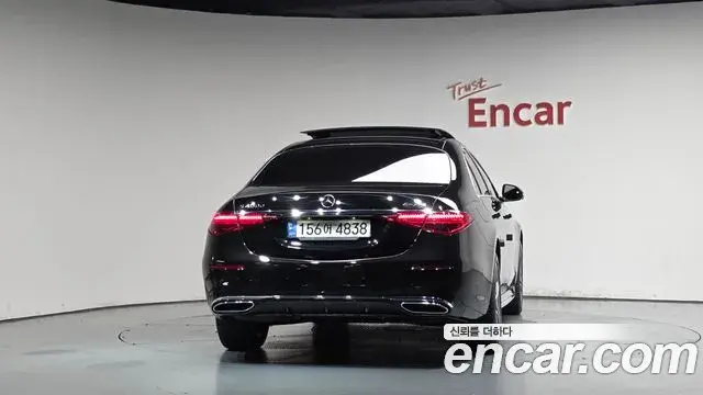 Mercedes-Benz S-Class 2022 — Photo 4/20