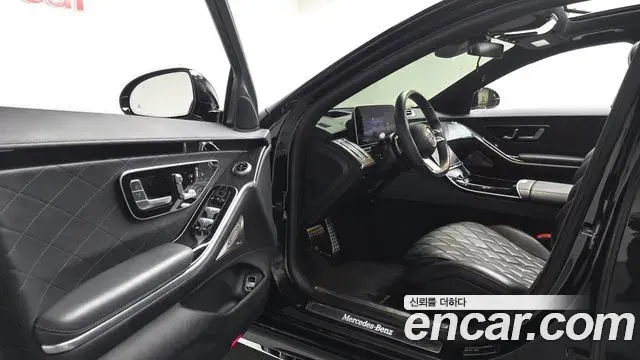 Mercedes-Benz S-Class 2022 — Photo 10/20