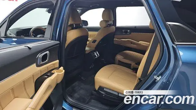 Kia Sorento 2023 — Şəkil 12/20