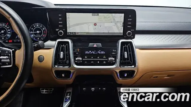 Kia Sorento 2023 — Şəkil 14/20