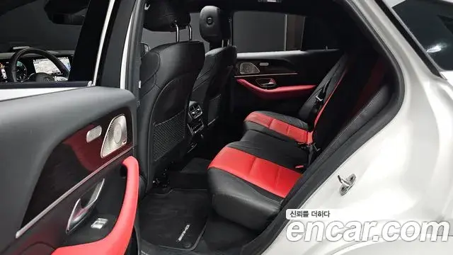 Mercedes-Benz GLE-Class 2023 — Photo 12/20