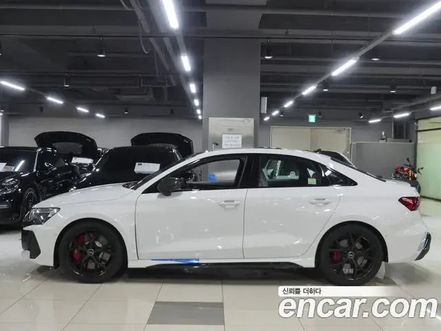 Audi A3 2025 — Photo 1/18