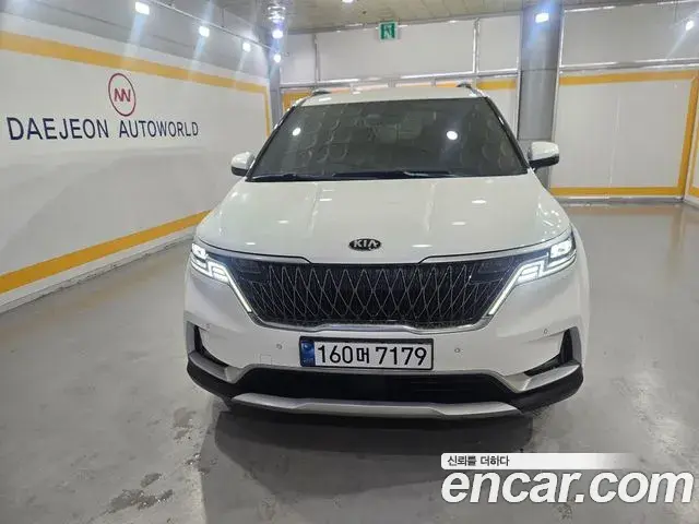 Kia Carnival 2021 — Фото 10/16