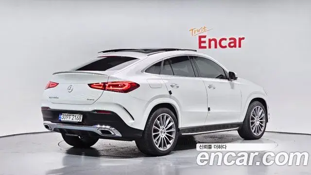 Mercedes-Benz GLE-Class 2023 — Photo 2/20