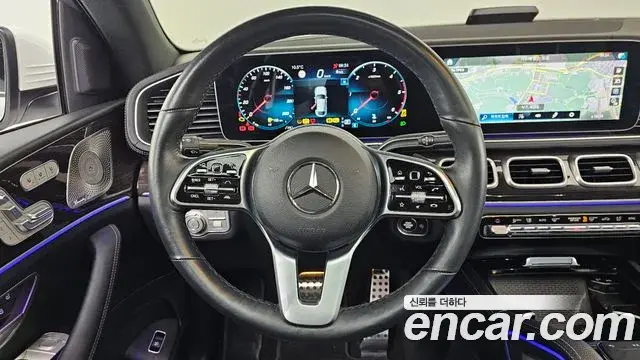 Mercedes-Benz GLE-Class 2023 — Photo 13/20