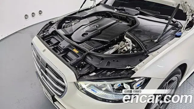 Mercedes-Benz S-Class 2022 — Фото 6/20