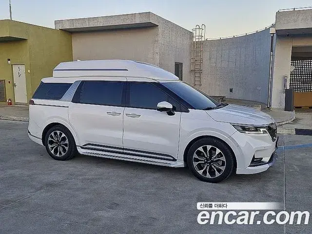 Kia Carnival 2021 — Фото 3/20