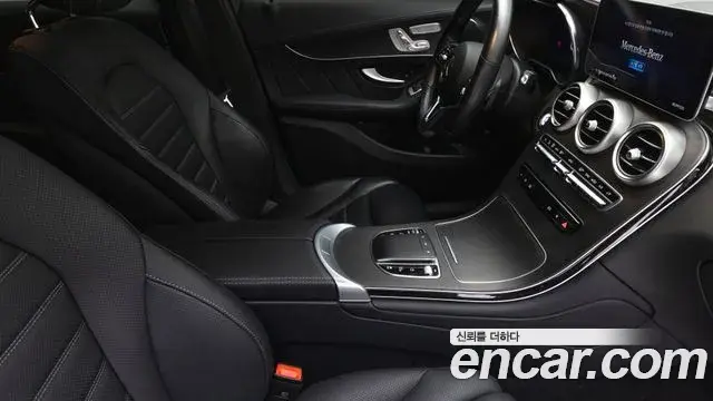 Mercedes-Benz GLC-Class 2023 — Photo 8/20