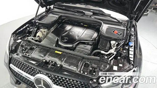 Mercedes-Benz GLE-Class 2025 — Photo 6/20