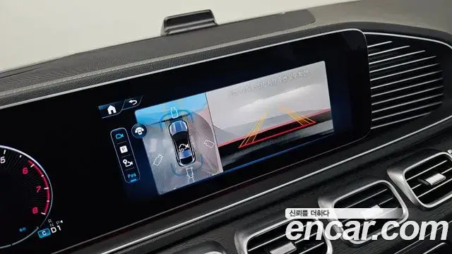 Mercedes-Benz GLE-Class 2025 — Photo 15/20