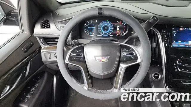 Cadillac Escalade 2018 — Photo 13/20