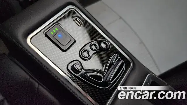 Cadillac Escalade 2018 — Photo 19/20