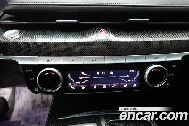 Genesis Electrified G80 2021 — Photo 9/20