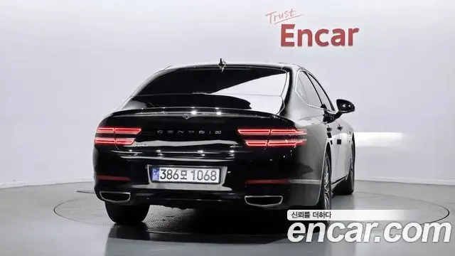 Genesis Electrified G80 2021 — Photo 4/20