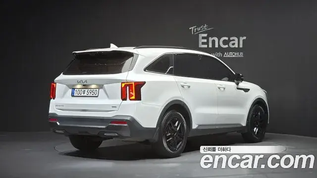 Kia Sorento 2023 — Photo 2/20