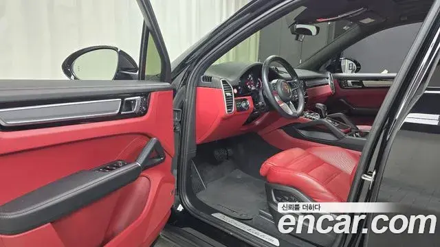 Porsche Cayenne 2022 — Şəkil 15/20