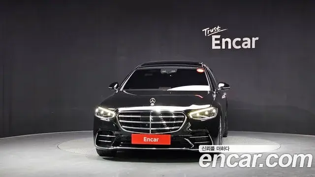 Mercedes-Benz S-Class 2022 — Photo 2/20