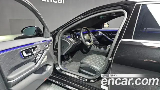 Mercedes-Benz S-Class 2022 — Photo 9/20