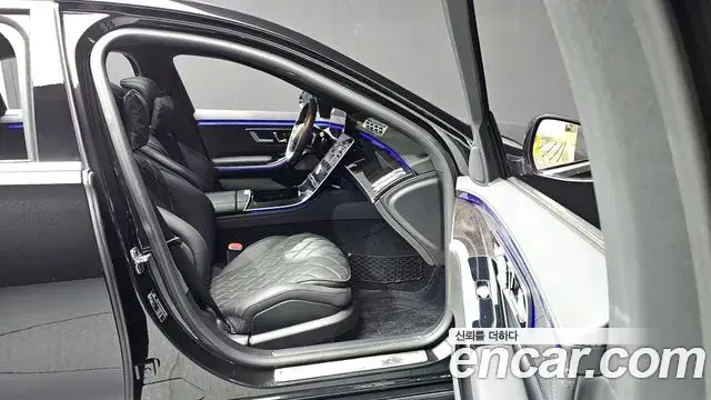 Mercedes-Benz S-Class 2022 — Photo 10/20